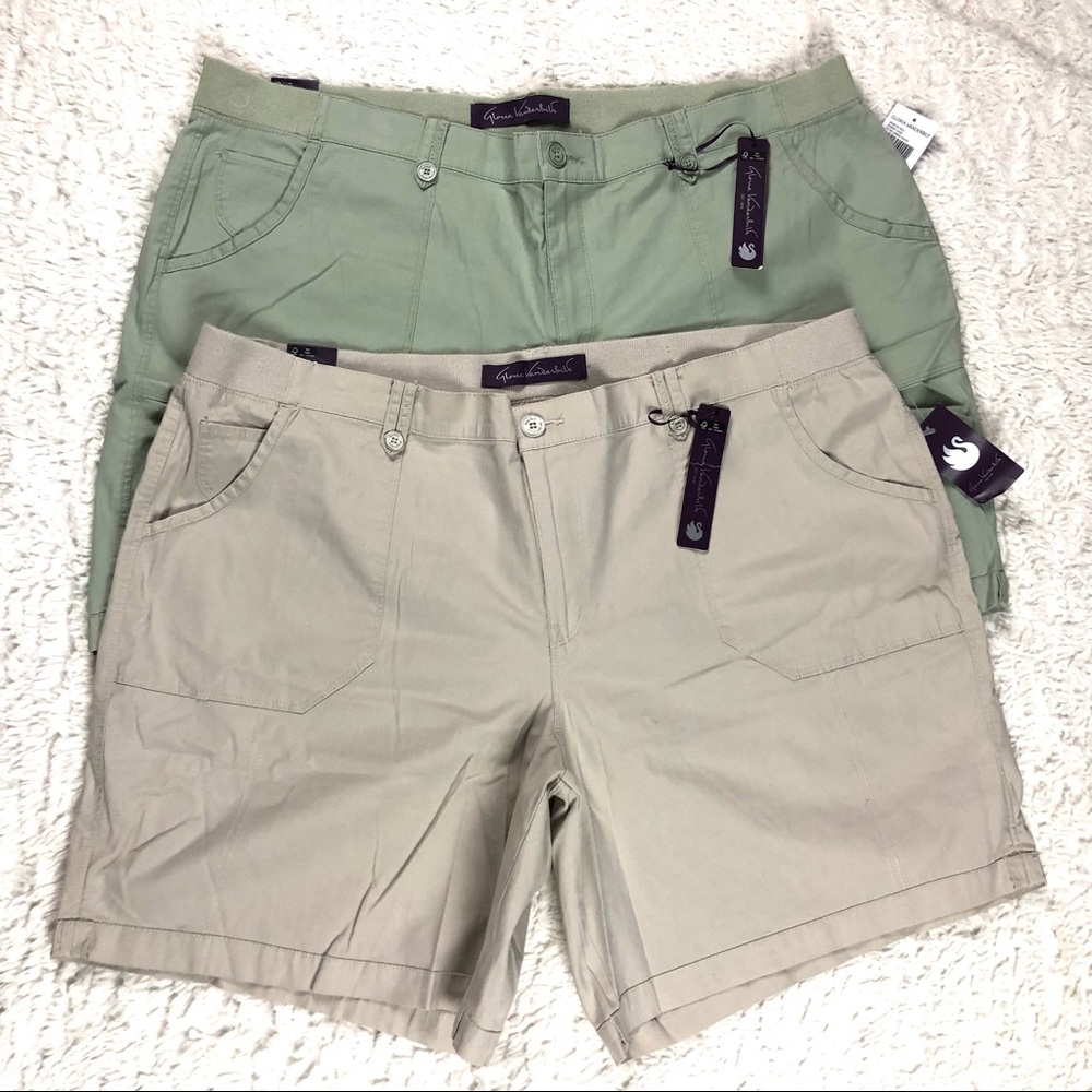 Bundle of 2 Gloria Vanderbilt Cathy Comfort Waist Cargo Shorts size 20 W